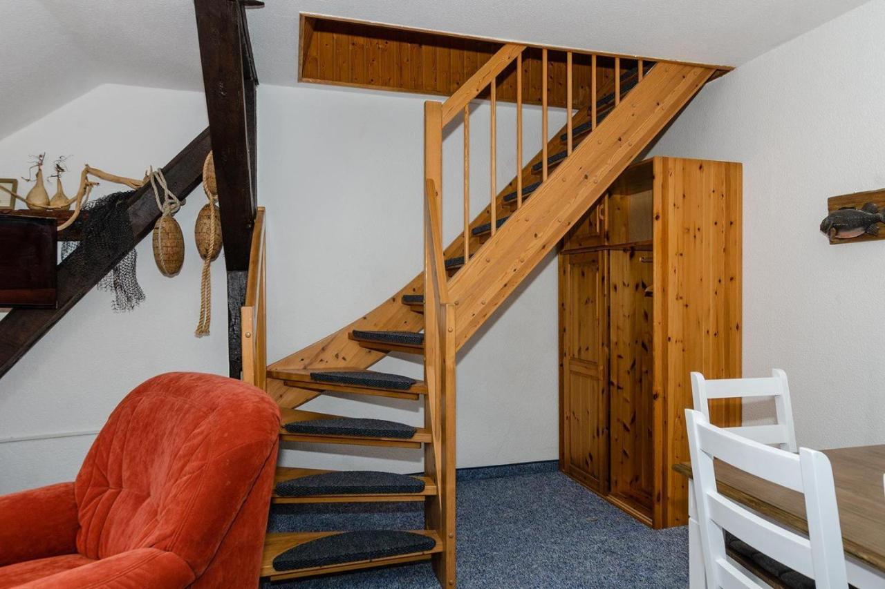 3-Raum-Fewo-Fuer-5-Personen-1-Aufbettung-Auf-Ruegen Apartman Schaprode Kültér fotó